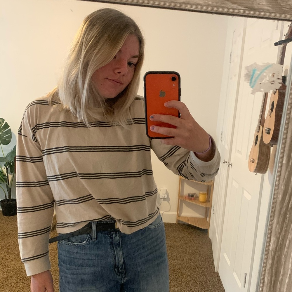 Cropped Long Sleeve Shirt